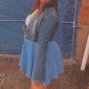 I am selling a light blue dress